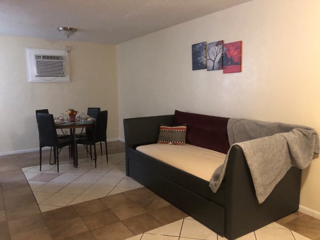Photo - 101 N 3rd St