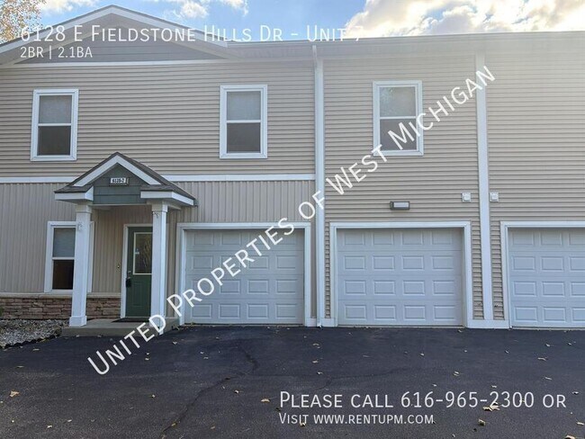Building Photo - 6128 E Fieldstone Hills Dr Unit 7