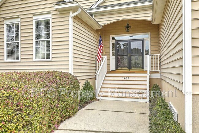 Photo - 1485 Oakhurst Dr