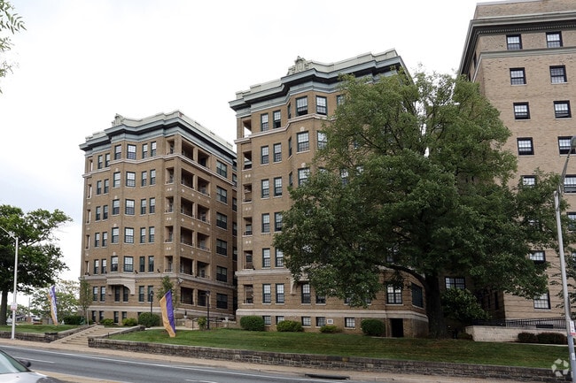Photo - The Chateau and The Riviera