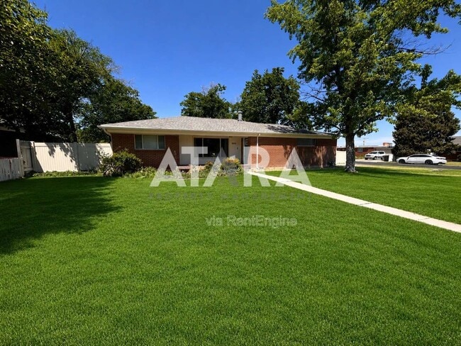 Building Photo - 8696 S 1645 E