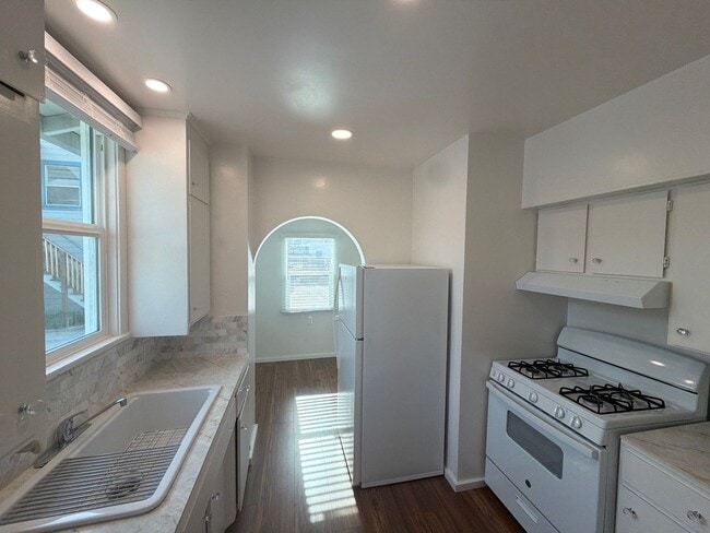 102-106 Lorimer Street