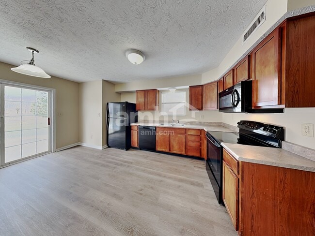 Photo - 5640 Rambling Dr