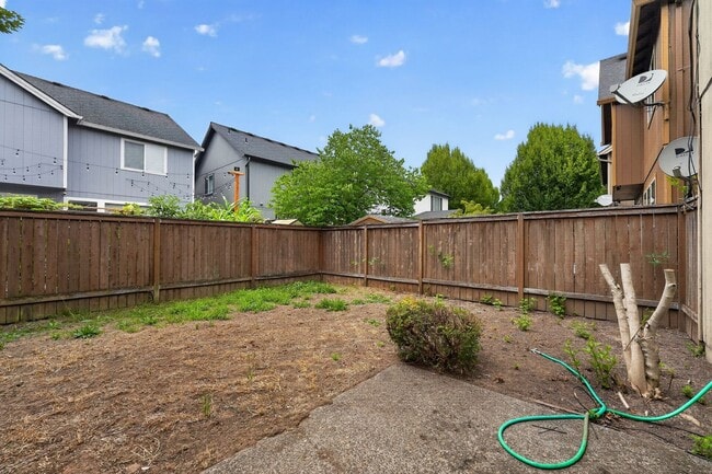 Photo - 1756 SE Gerhard Dr
