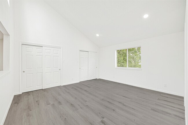 Photo - 14823 Elmont Dr