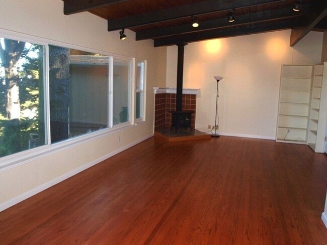 Photo - Pet Friendly Mill Valley Home w/ Hardwood floors and View