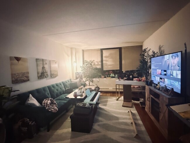 Building Photo - 4 Martine Ave