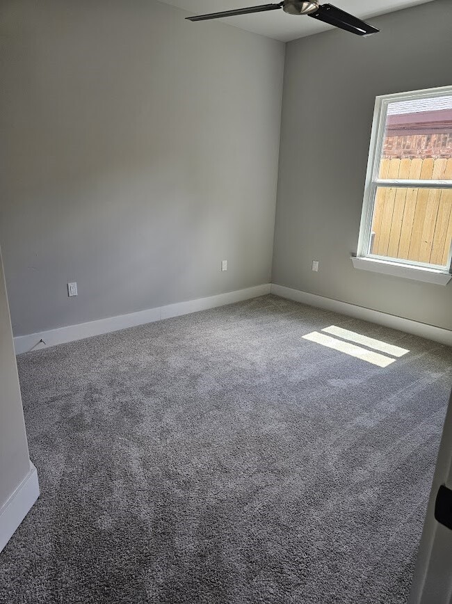 Photo - 615 Lettie St