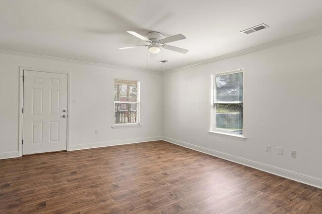 407 W 33rd Ave