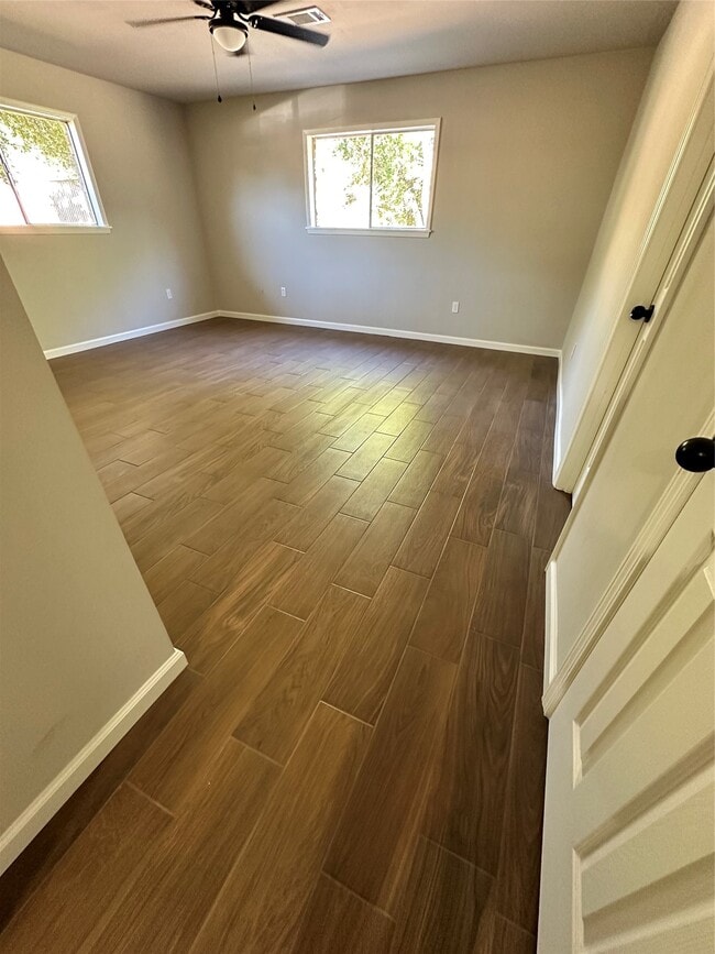 Photo - 1413 Forehand St