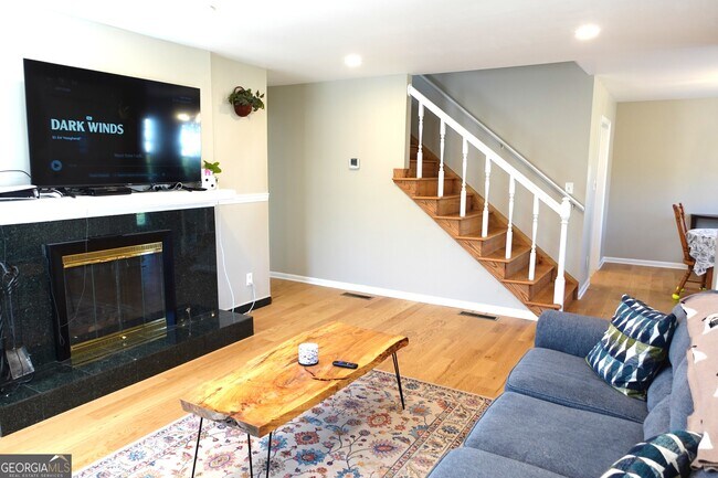 Photo - 1333 Holliday Dr