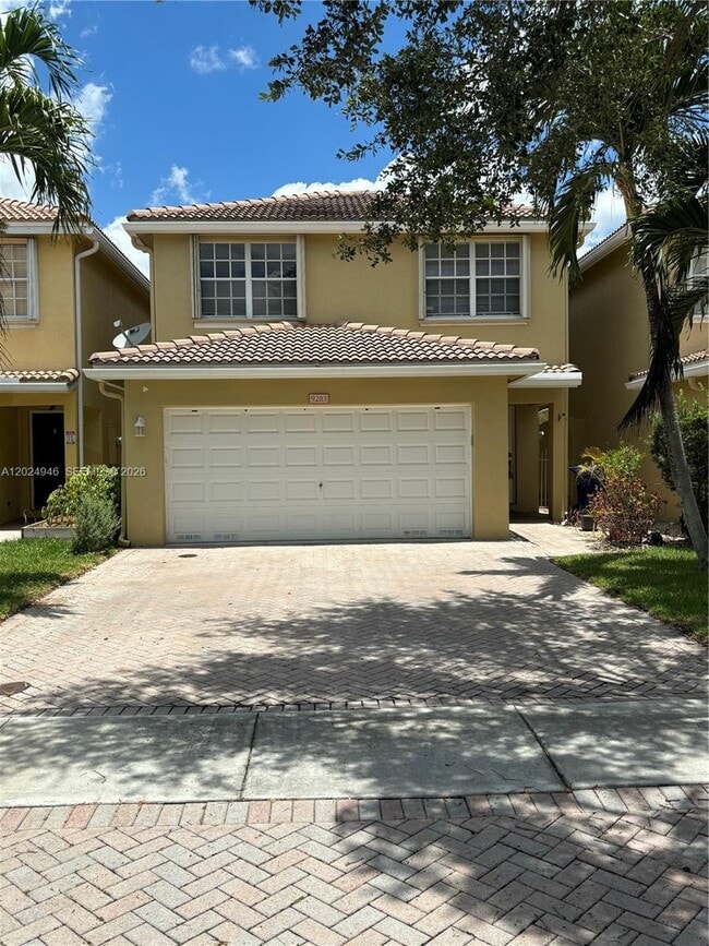 9283 NW 54th St