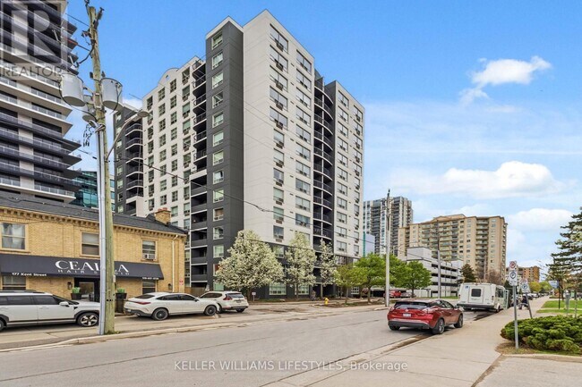 Photo - 155 Kent St Unit 405