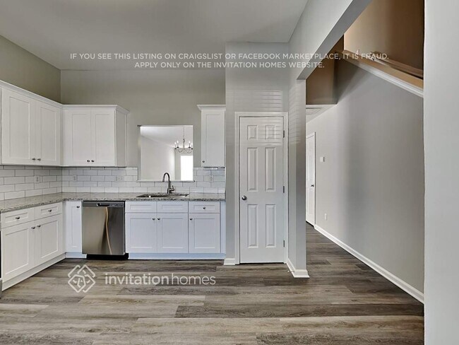 Photo - 113 Big Leaf Way