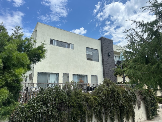 Photo - 943 Euclid St Apartment Unit B