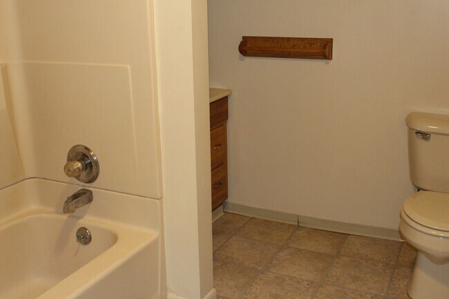 Photo - 1332 Sutherland Ave