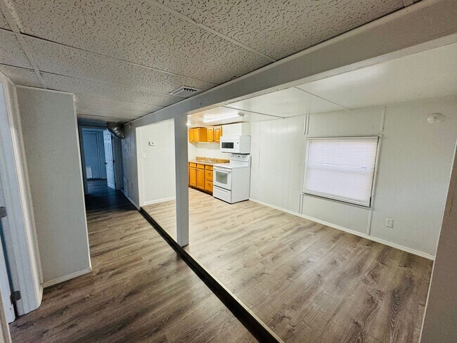 Photo - Affordable 3Bed/2Bath Mobile Home for Rent...