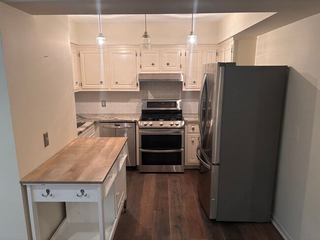 Building Photo - 2118 Fairfax Ave Unit Fairfax