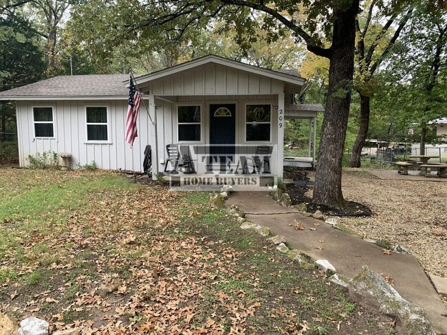 2 Bed 1 Bath home for rent! - 2 Bed 1 Bath home for rent!