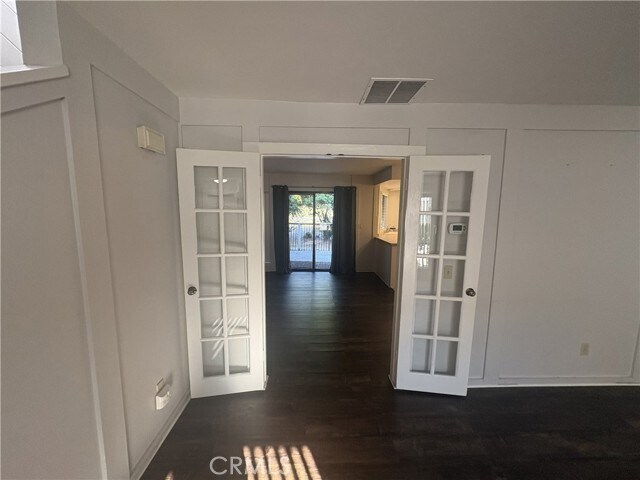 44579 La Paz Rd