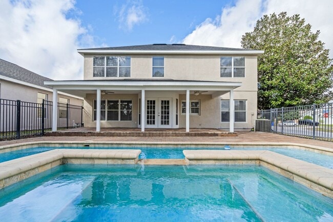 Photo - HUNTINGTON POINTE - 4 bd • 2.5 ba • 2,142 ...