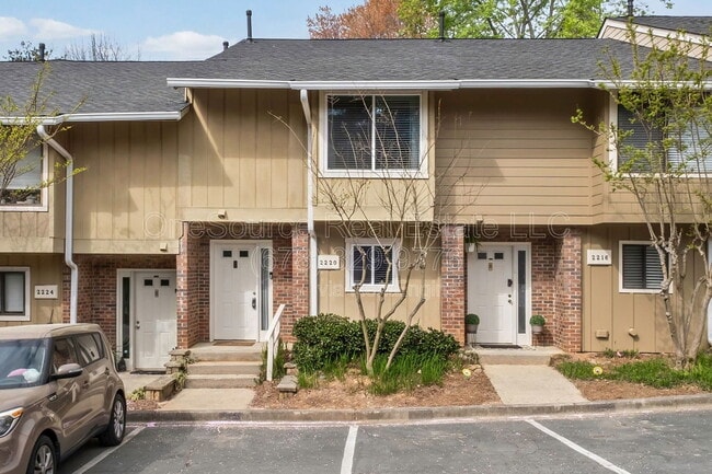 Building Photo - 2220 Haverhill Ct SE Unit 1