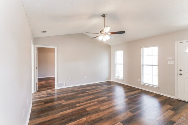 Photo - 10326 Curtis Dr