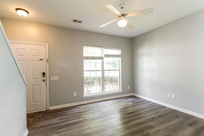 Photo - 1518 Braveheart Ln