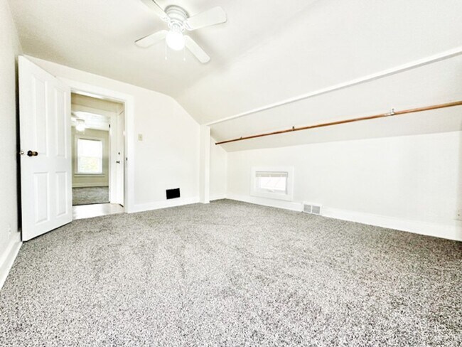 Photo - 123 S Clay St