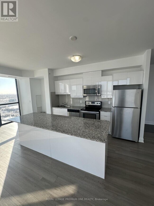 Photo - 2910 Hwy 7 Unité 3002