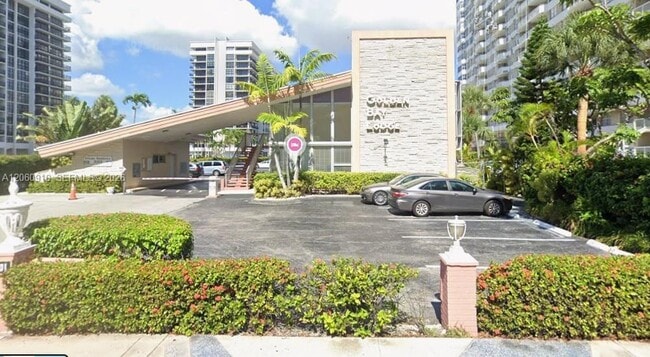 Building Photo - 2001 S Ocean Dr Unit 13