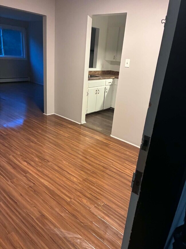 Photo - Partial Renovated Unit in a Fantastic Building Unit 0211