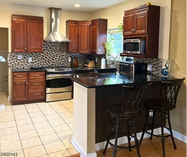 Photo - 31 Washington Ave