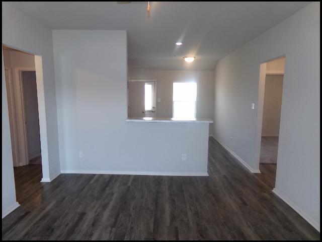 Photo - 1304 Yarrow Dr