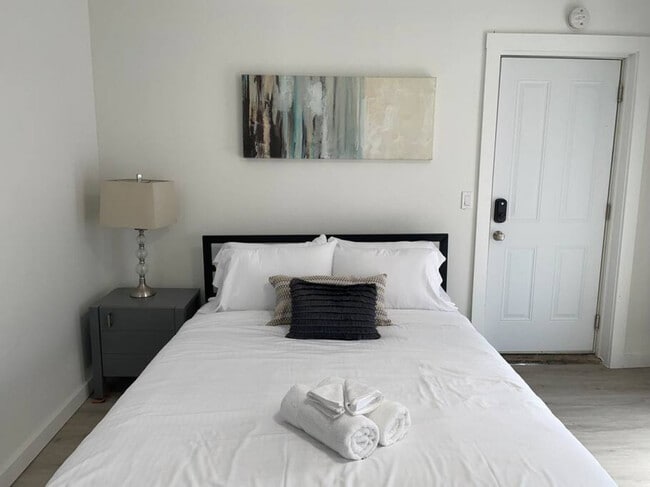 215 E Liberty St Unit SI ID1056064P