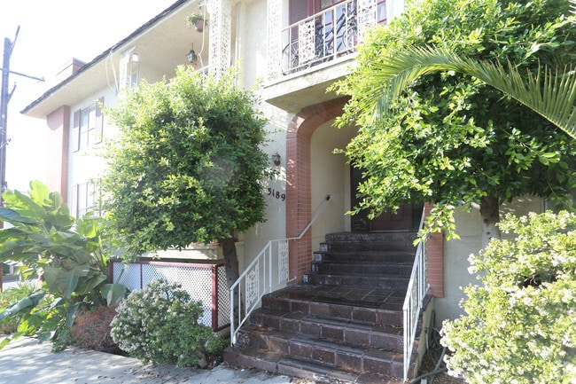 3189 Cheviot Vista Place