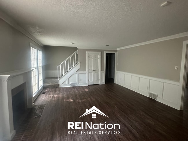 CORDOVA SHOWSTOPPER! Massive 4BR/3BA w/ Deck, Detached Garage & Porch!