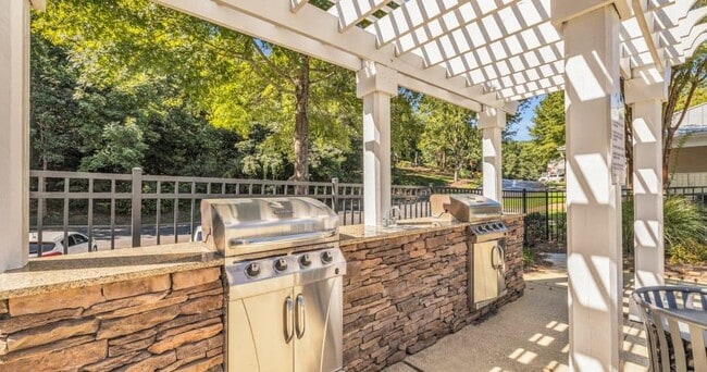 Photo - Marina Pointe