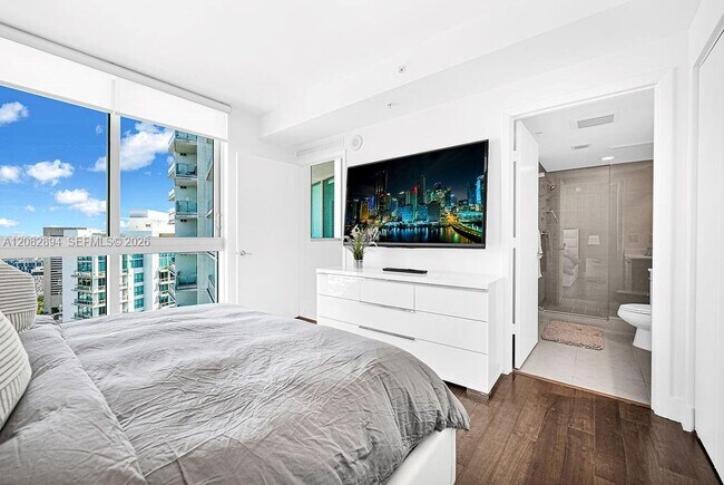 Photo - 92 SW 3rd St Unit 4806