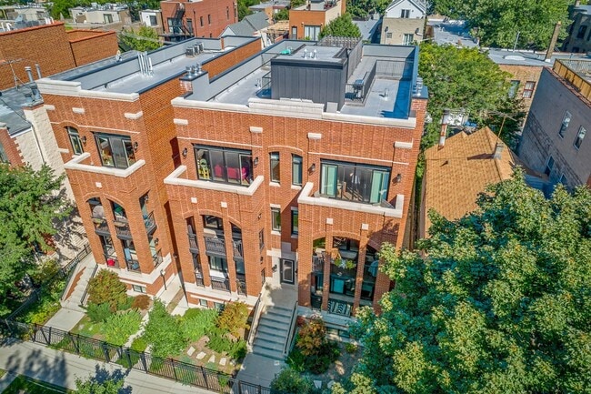 Building Photo - 877 W Lill Ave Unit 2