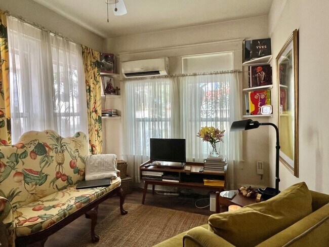 Photo - 138 King St Unidad D