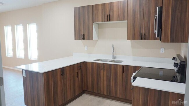 Photo - 30 W Kenwood St Unit 4