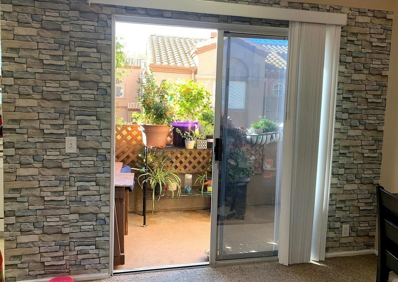 balcón - 14667 Moon Crest Ln