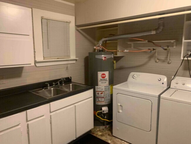 Photo - 600 Lakeshore Dr Unit C