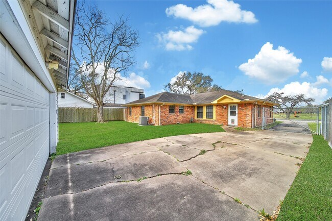 3315 S Braeswood Blvd