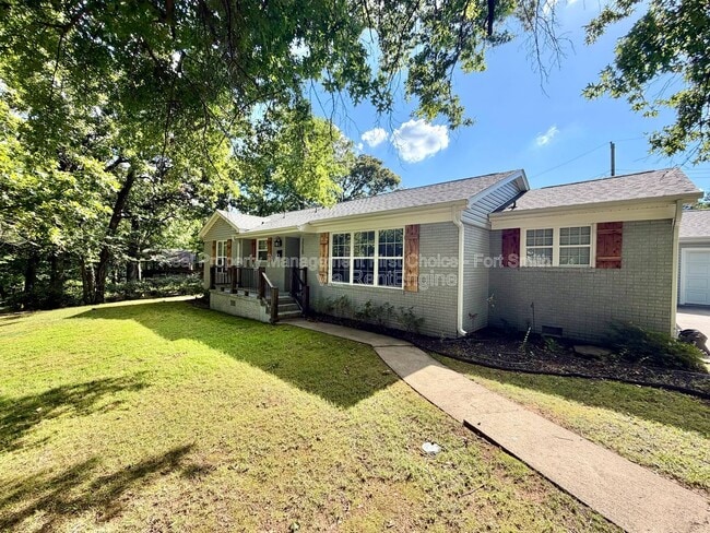 Photo - 2120 Garner Ln