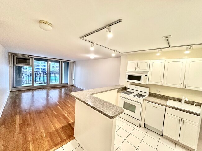 Photo - 1960 N Lincoln Park W Unit 402