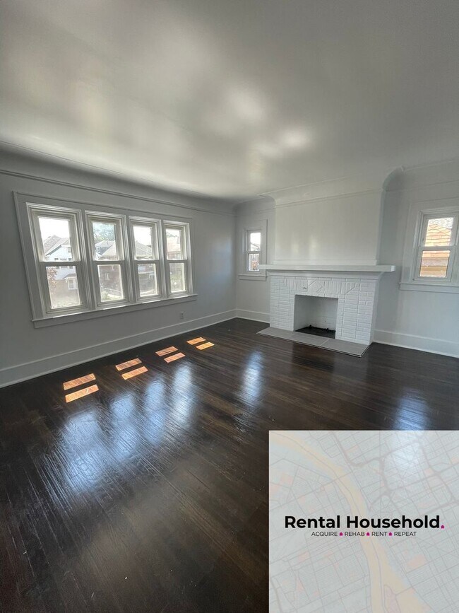 Photo - 2696 Pasadena St Unit Upper