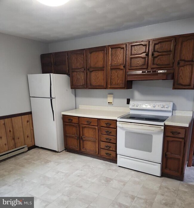 Photo - 33 C St