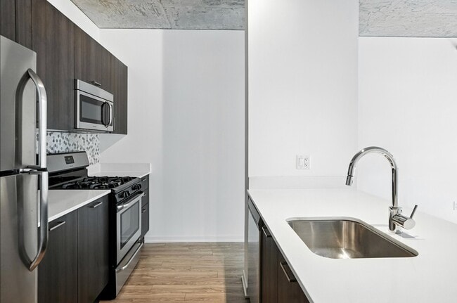 1302 S Wabash Ave